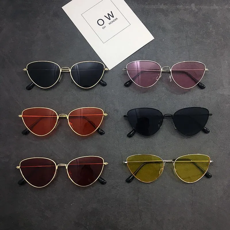 Colorful Sharp Round Grunge Sunglasses