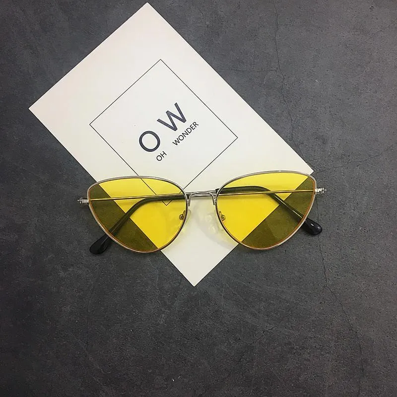 Colorful Sharp Round Grunge Sunglasses