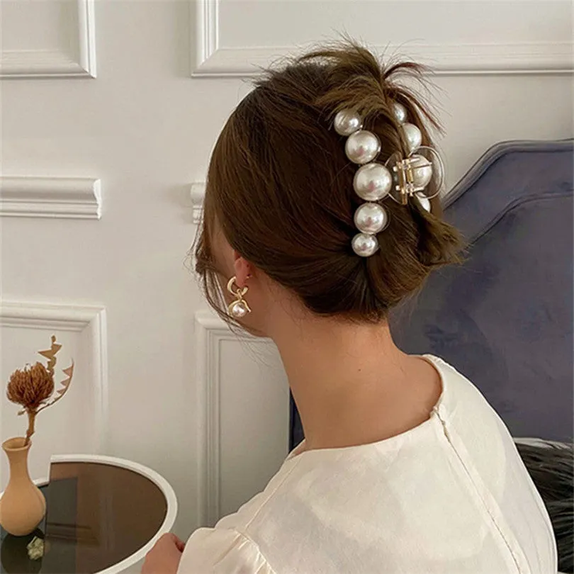 Pearl Hair Claw Clip