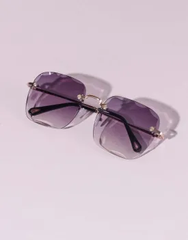 Sunglasses detailed