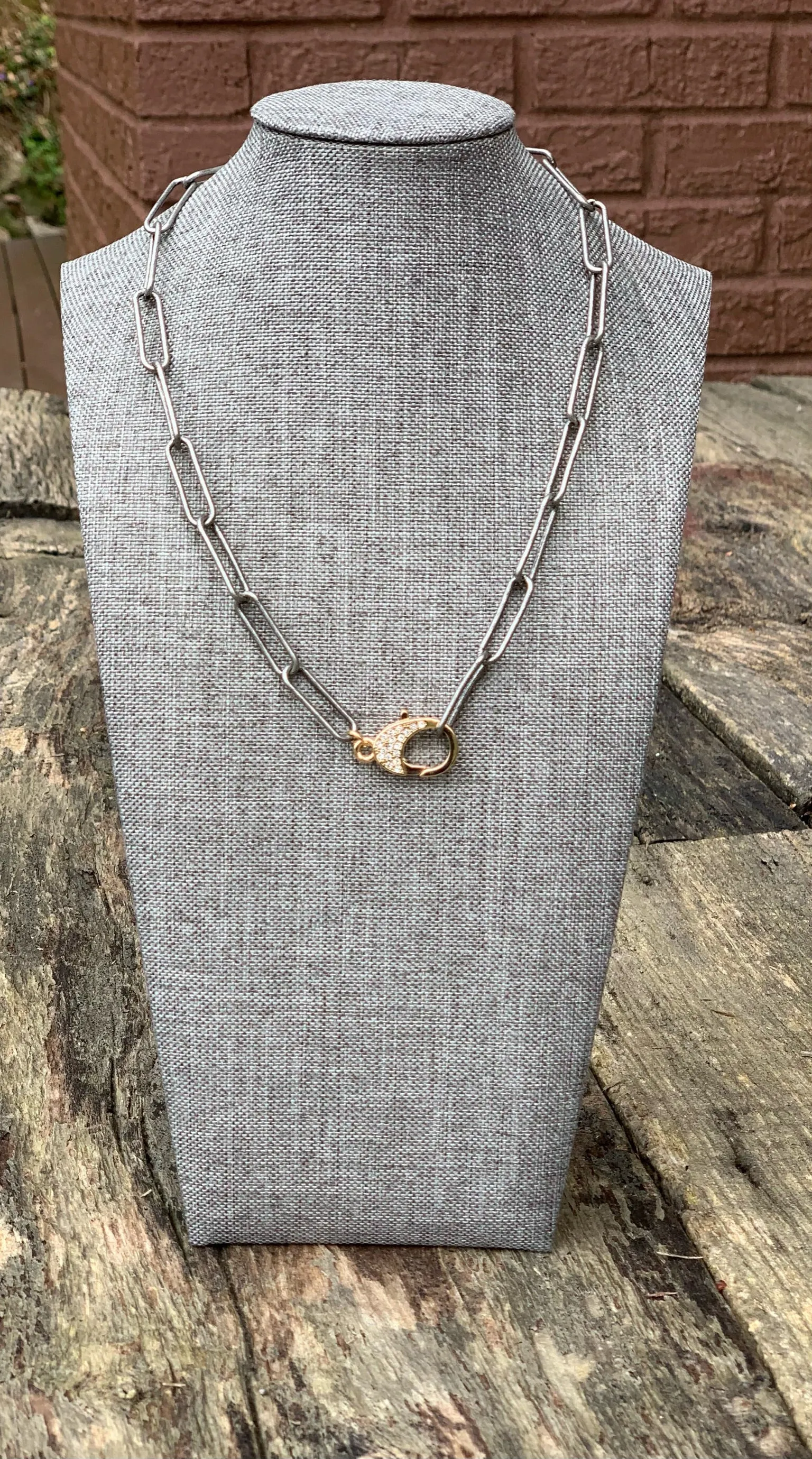 The Ella Necklace